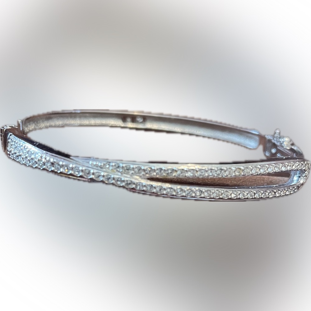 Swarovski Elegant Silver Twist Bangle Bracelet